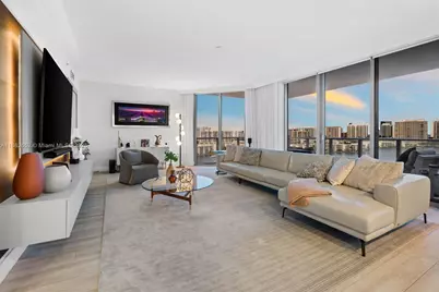 17301 Biscayne Blvd #1510, North Miami Beach, FL 33160 - Photo 1