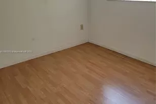 2680 W 76 St, Hialeah, FL 33016 - Photo 9