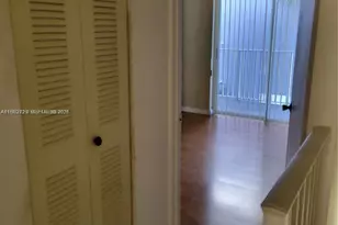 2680 W 76 St, Hialeah, FL 33016 - Photo 9