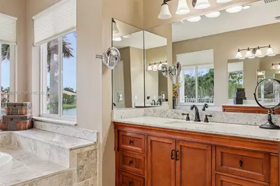 11759 Paradise Cove Ln, Wellington, FL 33449 - Photo 49