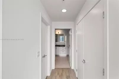 999 SW 1st Ave #2208, Miami, FL 33130 - Photo 35