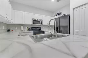 3529 NW 29th Pl, Lauderdale Lakes, FL 33311 - Photo 9