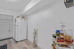 4590 E 9th Ct, Hialeah, FL 33013 - Photo 7