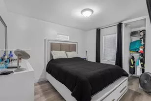 4590 E 9th Ct, Hialeah, FL 33013 - Photo 11