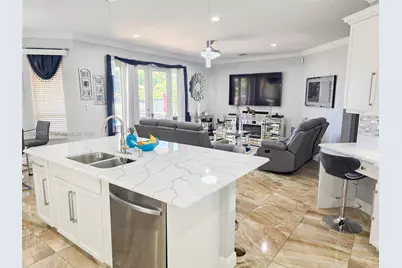 6600 NW 56th Dr, Coral Springs, FL 33067 - Photo 9