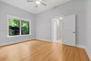 34 SW 18th Rd, Miami, FL 33129 - Photo 23