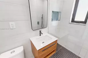 702 86th St, Miami Beach, FL 33141 - Photo 15
