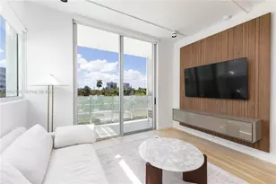 1700 Meridian Ave, Miami Beach, FL 33139 - Photo 11