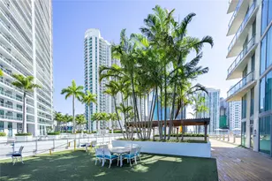 92 SW 3rd St, Miami, FL 33130 - Photo 39