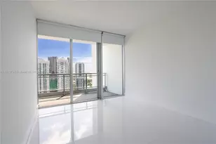 92 SW 3rd St, Miami, FL 33130 - Photo 19