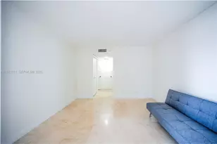6039 Collins Ave, Miami Beach, FL 33140 - Photo 15