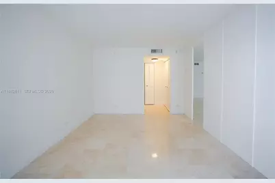 6039 Collins Ave #503, Miami Beach, FL 33140 - Photo 11