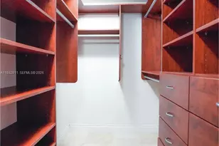 6039 Collins Ave, Miami Beach, FL 33140 - Photo 17