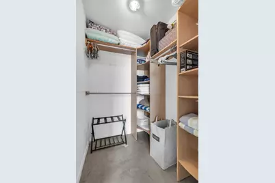 234 NE 3rd St #2104, Miami, FL 33132 - Photo 13