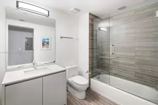 1010 Brickell Ave, Miami, FL 33131 - Photo 19