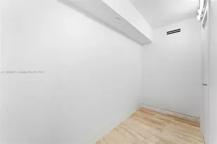 5900 Collins Ave, Miami Beach, FL 33140 - Photo 25