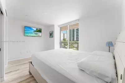 5900 Collins Ave #604, Miami Beach, FL 33140 - Photo 27