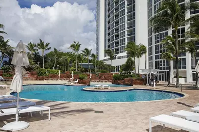 18201 Collins Ave #5301, Sunny Isles Beach, FL 33160 - Photo 45