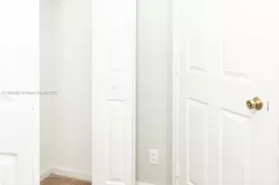 5662 Enclave Pl, Lauderhill, FL 33319 - Photo 27