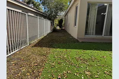 1316 Majesty Ter, Weston, FL 33327 - Photo 23