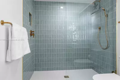 159 NE 6th St #3301, Miami, FL 33132 - Photo 25