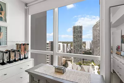 1080 Brickell Ave #2503, Miami, FL 33131 - Photo 13
