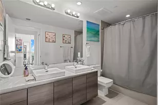 1080 Brickell Ave, Miami, FL 33131 - Photo 17