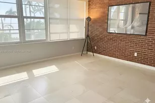 5700 Collins Ave, Miami Beach, FL 33140 - Photo 3