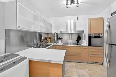 5700 Collins Ave #3M, Miami Beach, FL 33140 - Photo 15