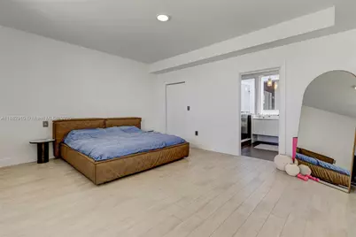 89 N Shore Dr, Miami Beach, FL 33141 - Photo 21