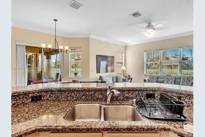 19222 Crystal St, Weston, FL 33332 - Photo 21