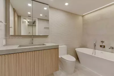 1455 Ocean Dr #811, Miami Beach, FL 33139 - Photo 5