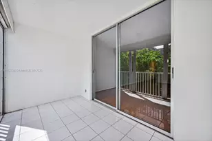 1000 NE 12th Ave, Hallandale Beach, FL 33009 - Photo 5