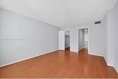 1000 NE 12th Ave #304, Hallandale Beach, FL 33009 - Photo 11