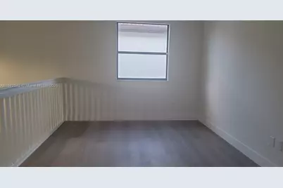 571 SE 37th Pl, Homestead, FL 33033 - Photo 9