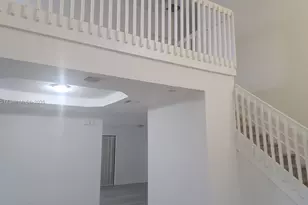 571 SE 37th Pl, Homestead, FL 33033 - Photo 7