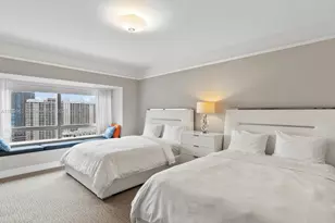 1435 Brickell Ave, Miami, FL 33131 - Photo 13