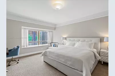 1435 Brickell Ave #3212, Miami, FL 33131 - Photo 21