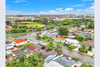 3680 NW 16th St, Miami, FL 33125 - Photo 33