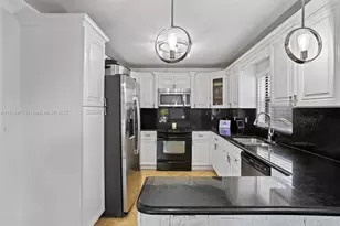 529 El Prado, West Palm Beach, FL 33405 - Photo 13