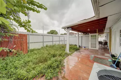 5040 NW 197 St, Miami, FL 33055 - Photo 31