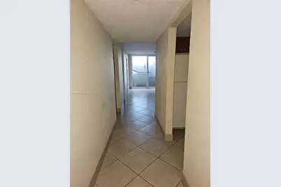 10000 NW 80th Ct #2236, Hialeah Gardens, FL 33016 - Photo 5