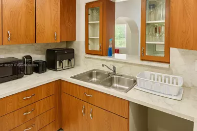 3770 NW 8th Place, Lauderhill, FL 33311 - Photo 15