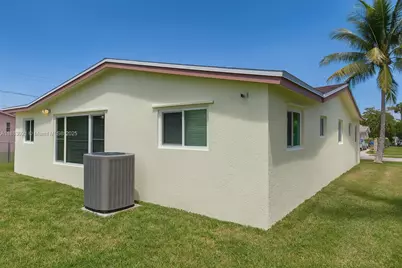 3770 NW 8th Place, Lauderhill, FL 33311 - Photo 17
