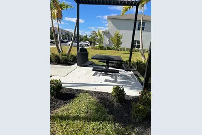 401 NE 1st Dr, Florida City, FL 33034 - Photo 3