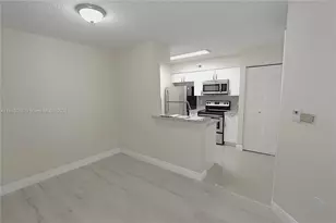 2820 N Oakland Forest Dr, Oakland Park, FL 33309 - Photo 3