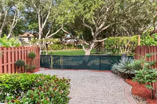 12779 SW 50th St, Miramar, FL 33027 - Photo 9