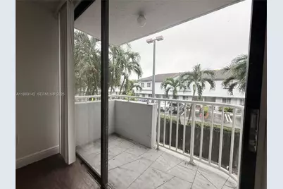 8261 NW 8th St #227, Miami, FL 33126 - Photo 9