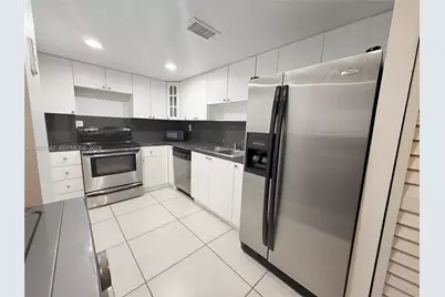 8261 NW 8th St #227, Miami, FL 33126 - Photo 3