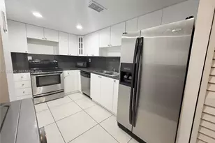 8261 NW 8th St, Miami, FL 33126 - Photo 3